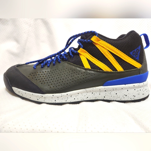 Nike ACG Men's shoes. Size 12. - Picture 9 of 12